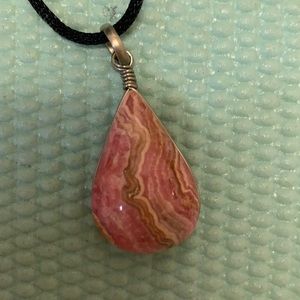 NWOT Pink Stone bracelet